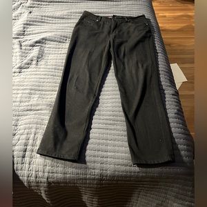 Women’s straight leg jeans black denim gloria Vanderbilt 10 and 12P high waist